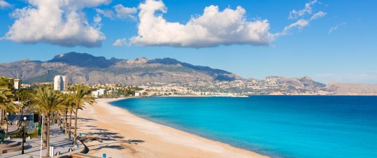 SOLO-resa till Albir – Costa Blanca när det är som bäst hero image