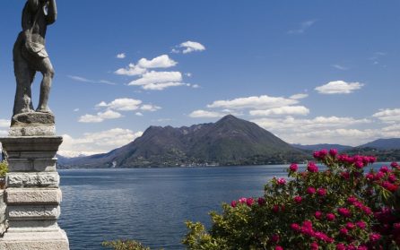 Båtresa till Borromeiska öarna image