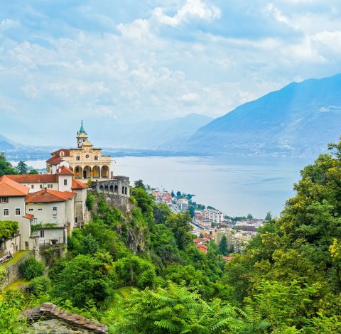 Reseledare hero background image