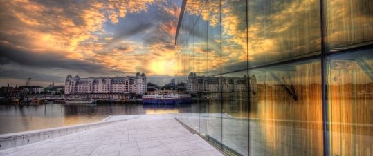 Vackra Oslo med tåg hero image