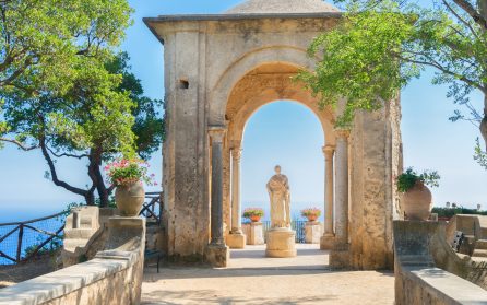 Stadspromenad i Ravello – med lunch på klassisk pizzeria image