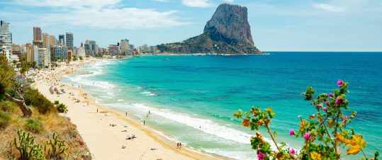 SOLO-resa till charmiga Calpe på Costa Blanca hero image