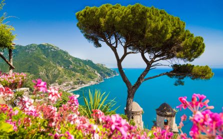 Ankomst till Neapel, bussresa till Ravello image